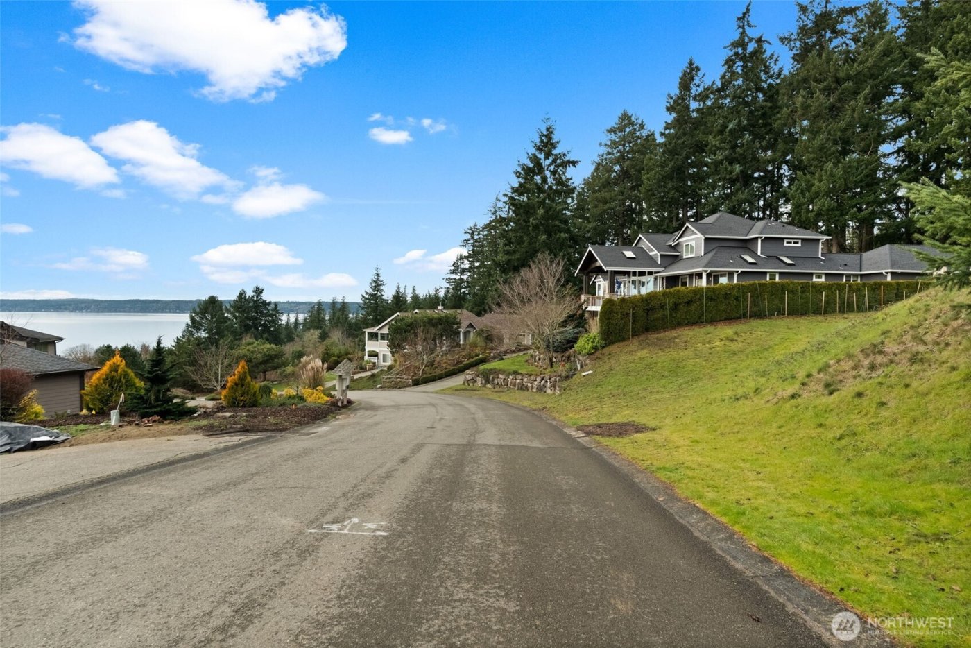 10323 51st Street NW, Gig Harbor, WA 98335