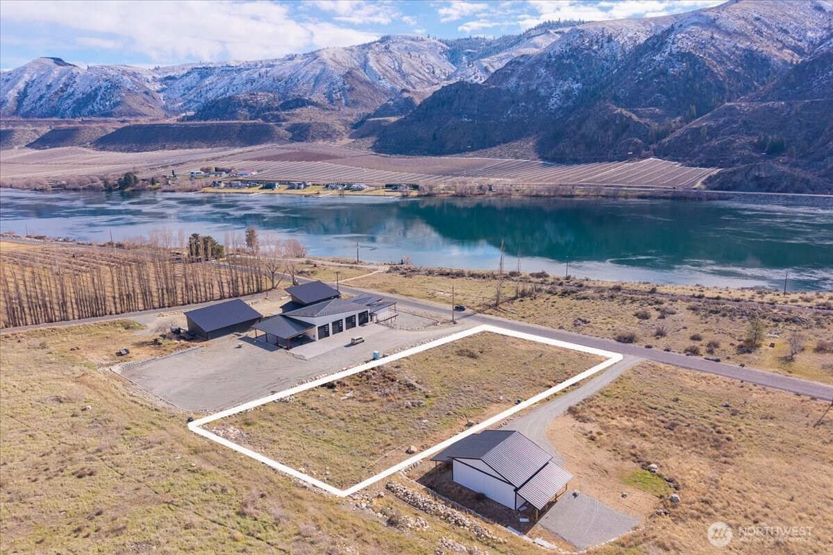 4241 Stayman Flats Road , Chelan, WA 98816