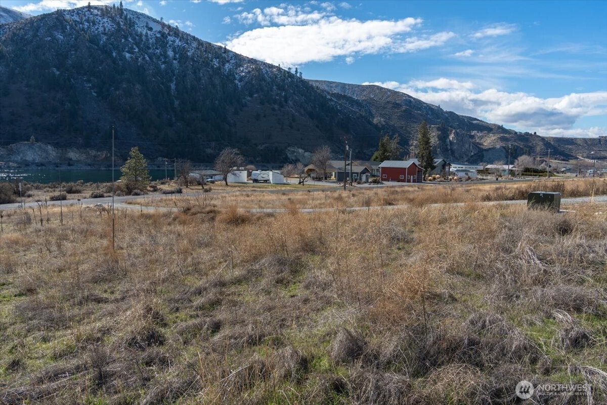 4241 Stayman Flats Road , Chelan, WA 98816