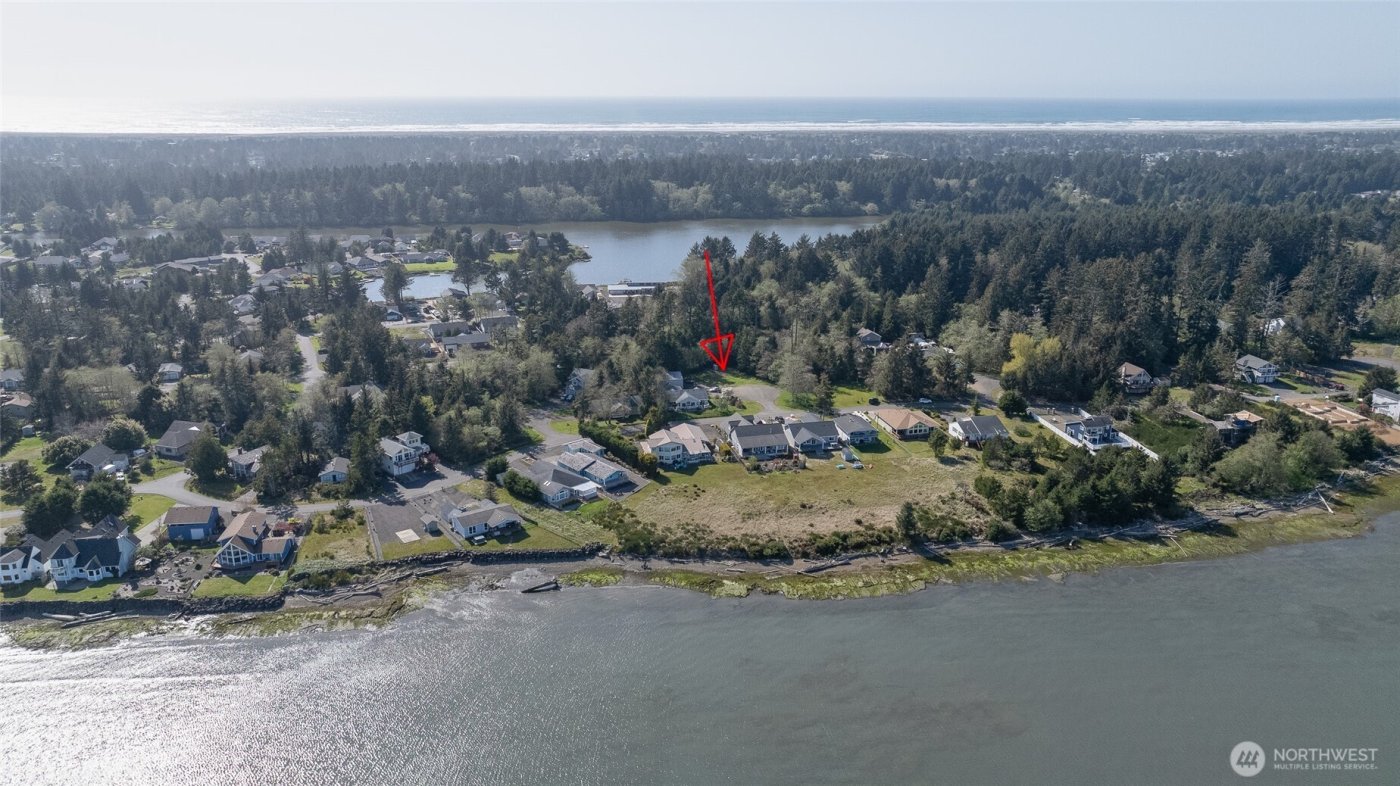 239 Mallus Court SE, Ocean Shores, WA 98569