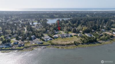 239 Mallus Court SE, Ocean Shores, WA 98569
