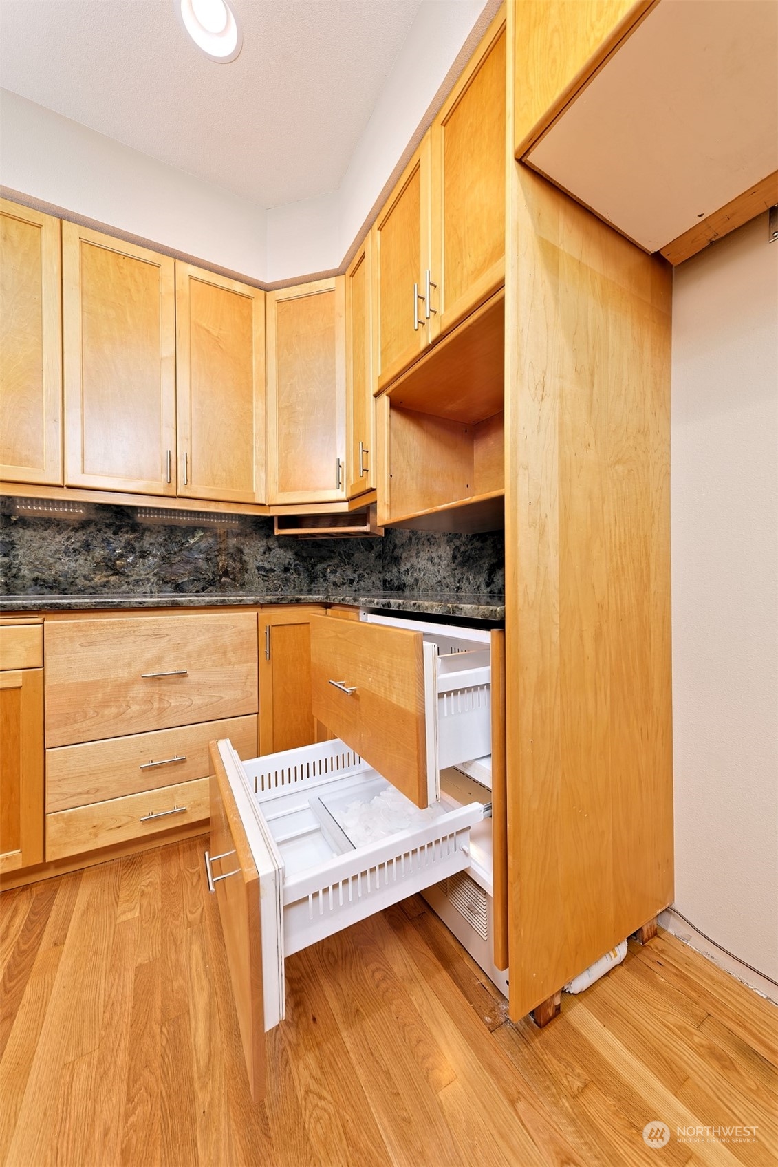 898 SE Dahman Road , Shelton, WA 98584