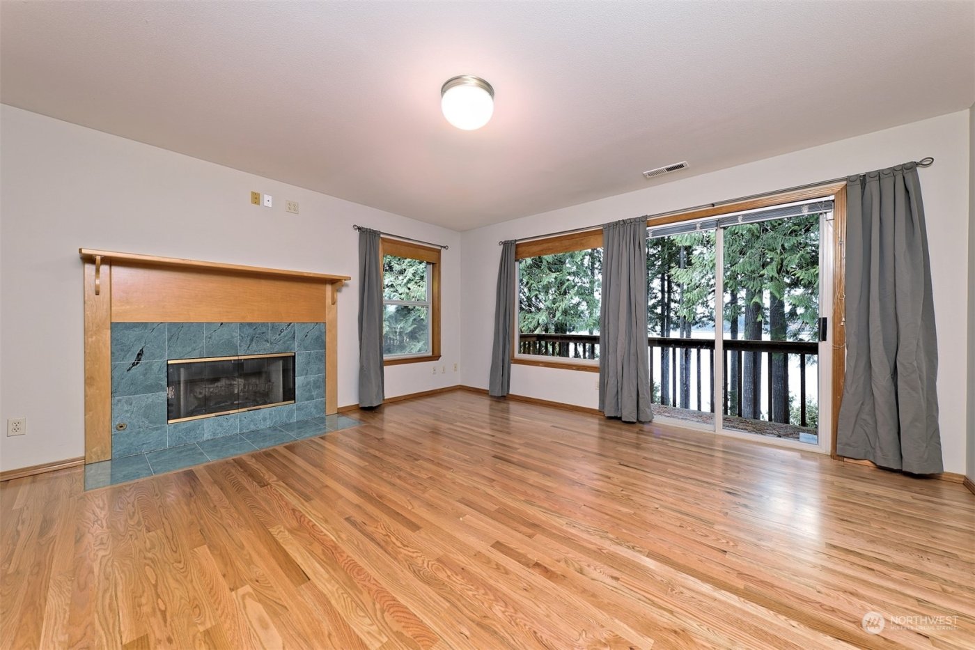 898 SE Dahman Road , Shelton, WA 98584