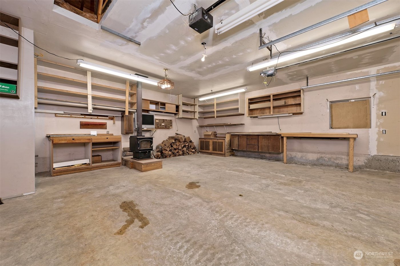 898 SE Dahman Road , Shelton, WA 98584