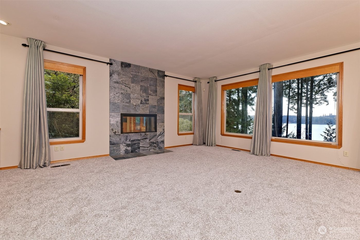 898 SE Dahman Road , Shelton, WA 98584