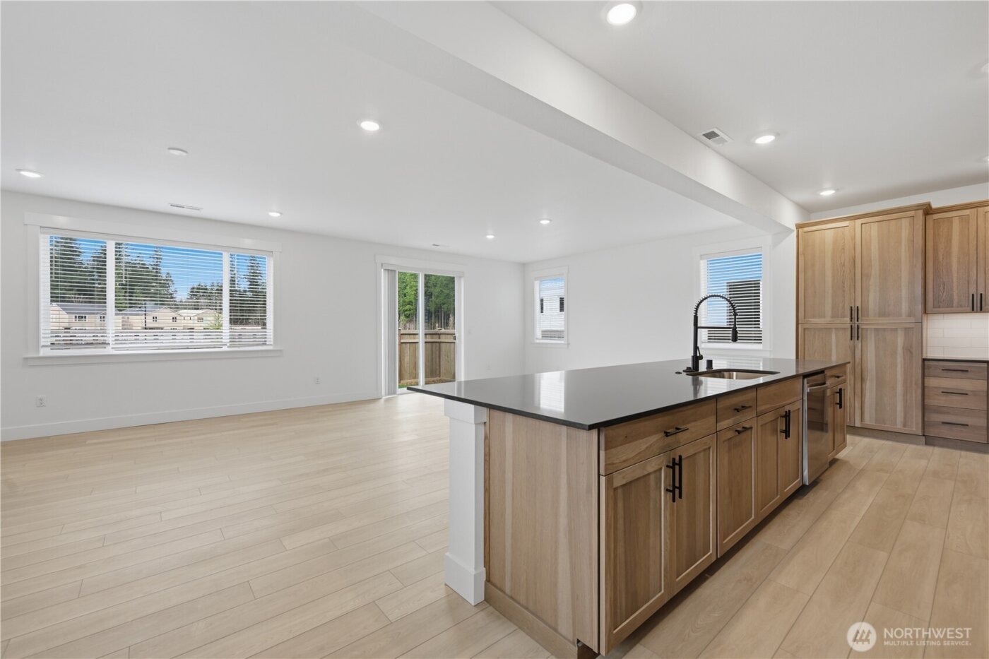 32189 Pacific Avenue SE, Black Diamond, WA 98010