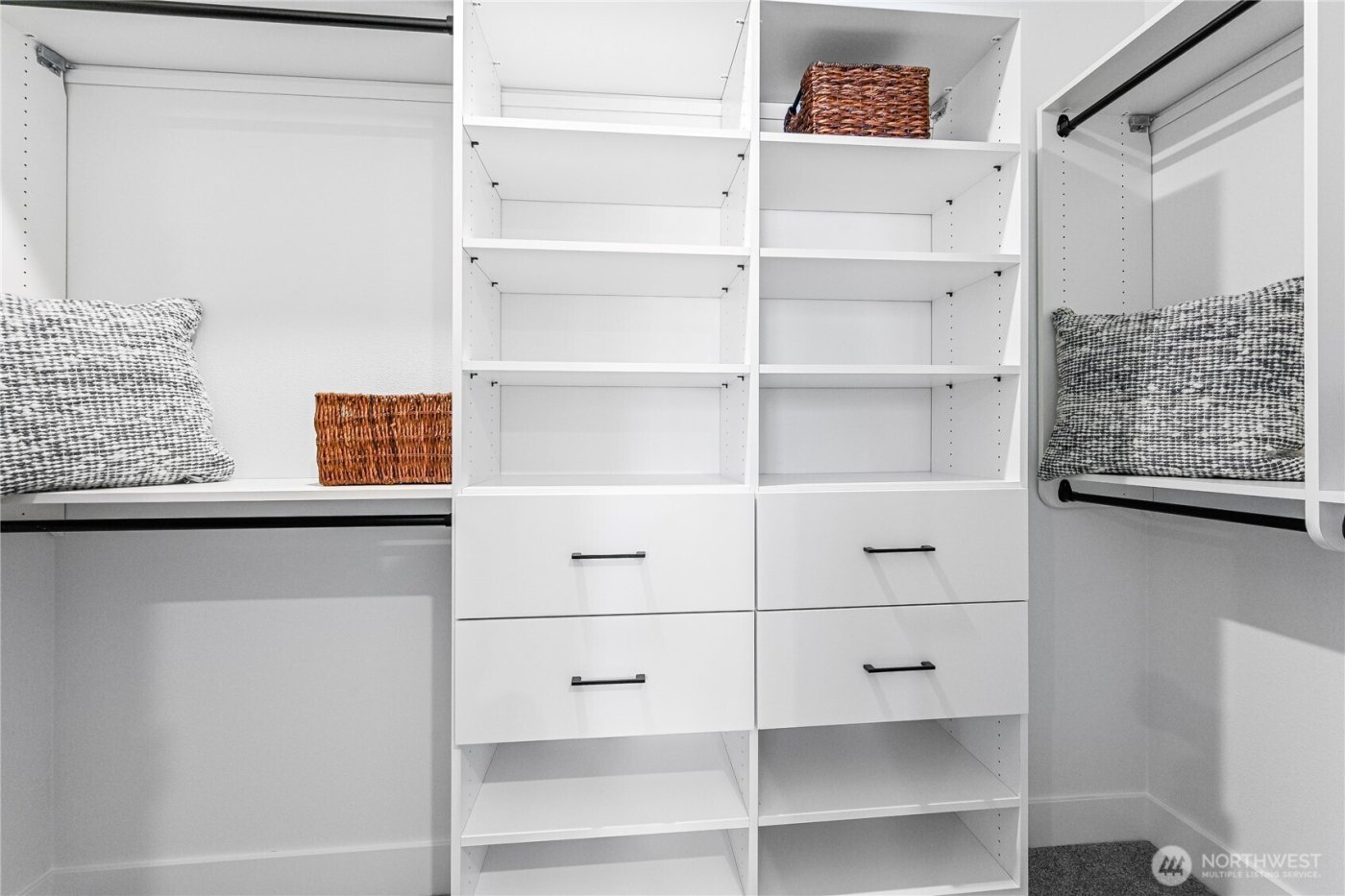 32189 Pacific Avenue SE, Black Diamond, WA 98010