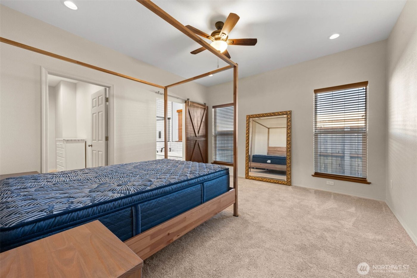 111 1st E , South Bend, WA 99586