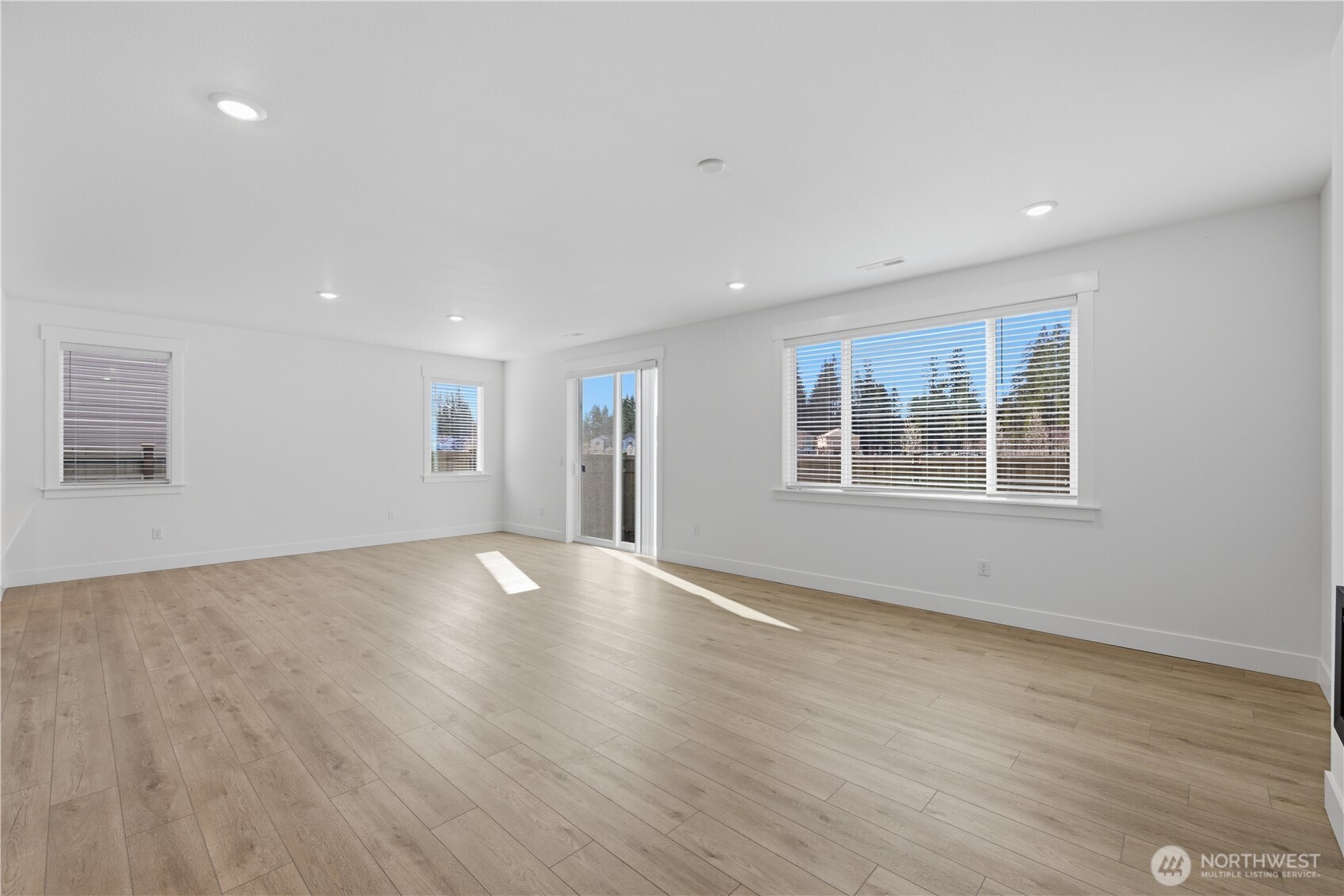 32133 Pacific Avenue SE, Black Diamond, WA 98010