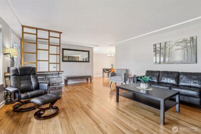 11537 Corliss Avenue N, Seattle, WA 98133-8534 - Photo 8