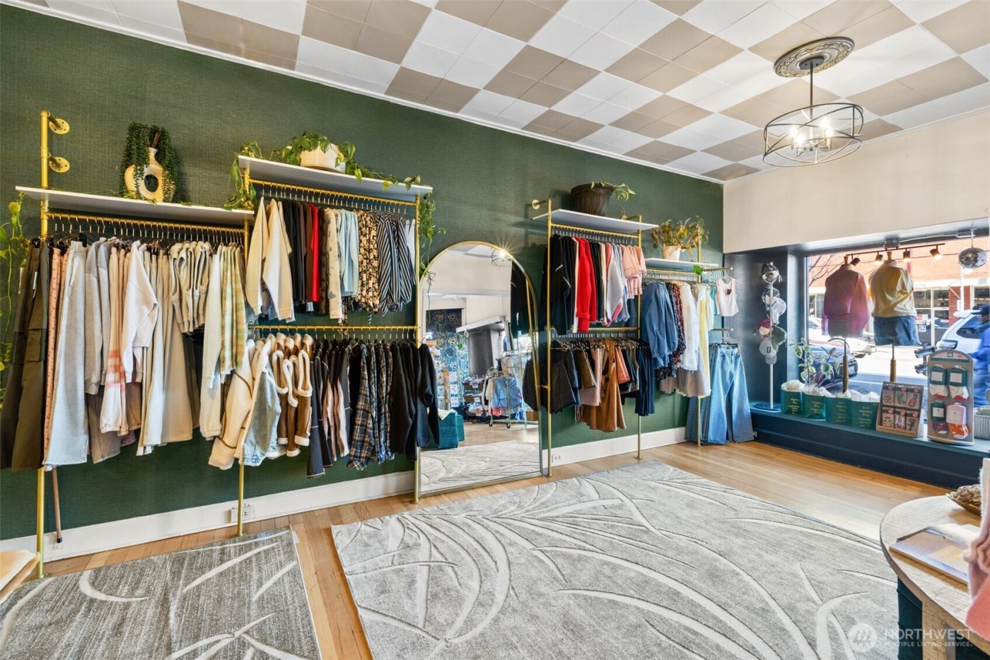 126 W First Street , Port Angeles, WA 98362