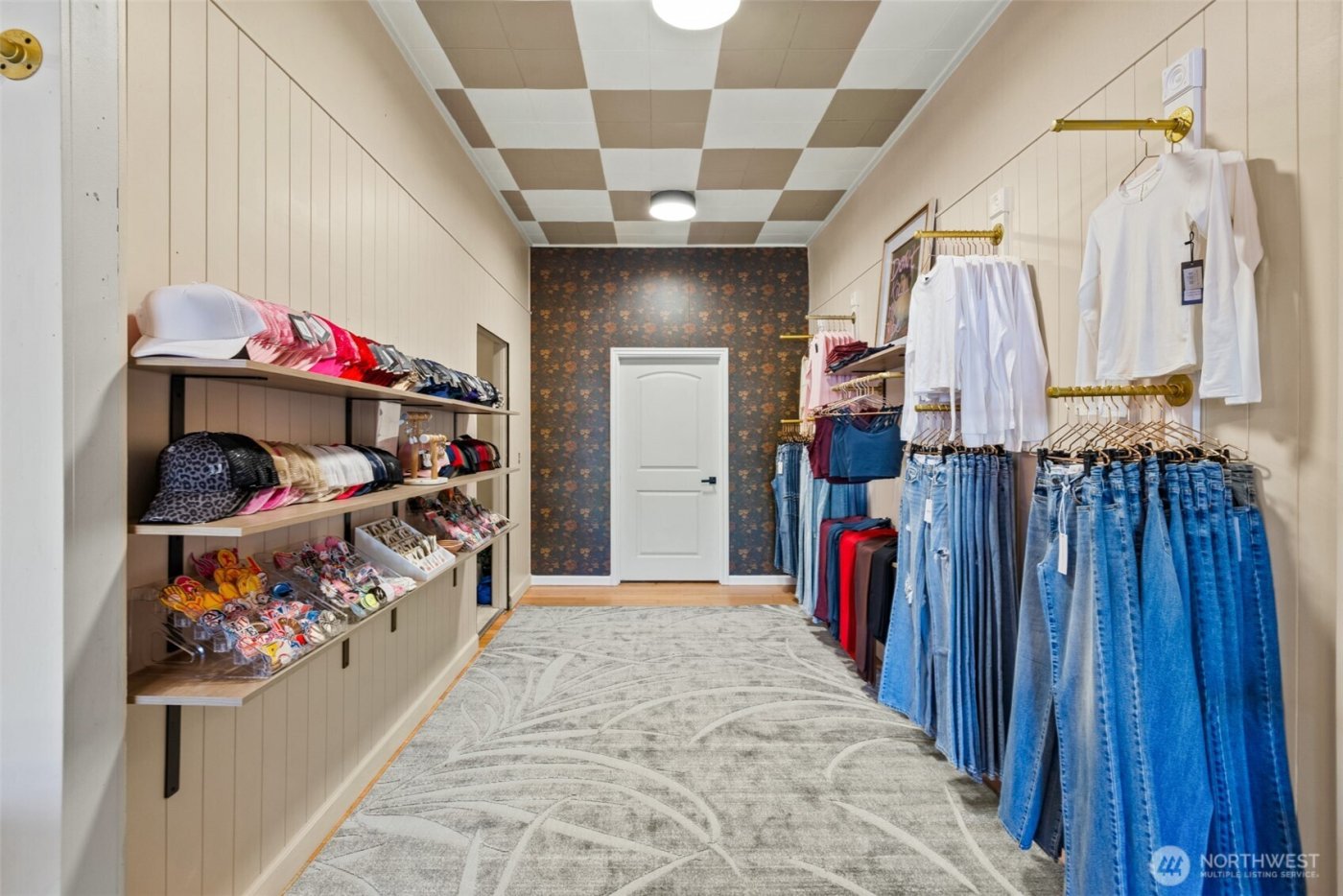 126 W First Street , Port Angeles, WA 98362