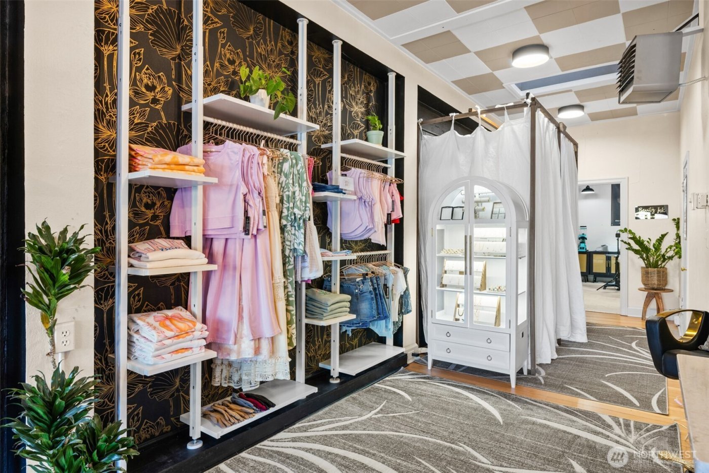 126 W First Street , Port Angeles, WA 98362