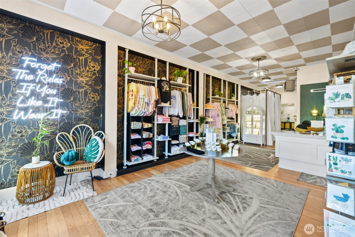 126 W First Street , Port Angeles, WA 98362