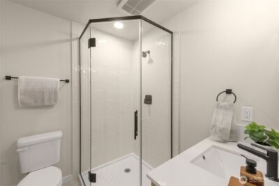 1014 B NE 70th Street , Seattle, WA 98115 - Photo 10