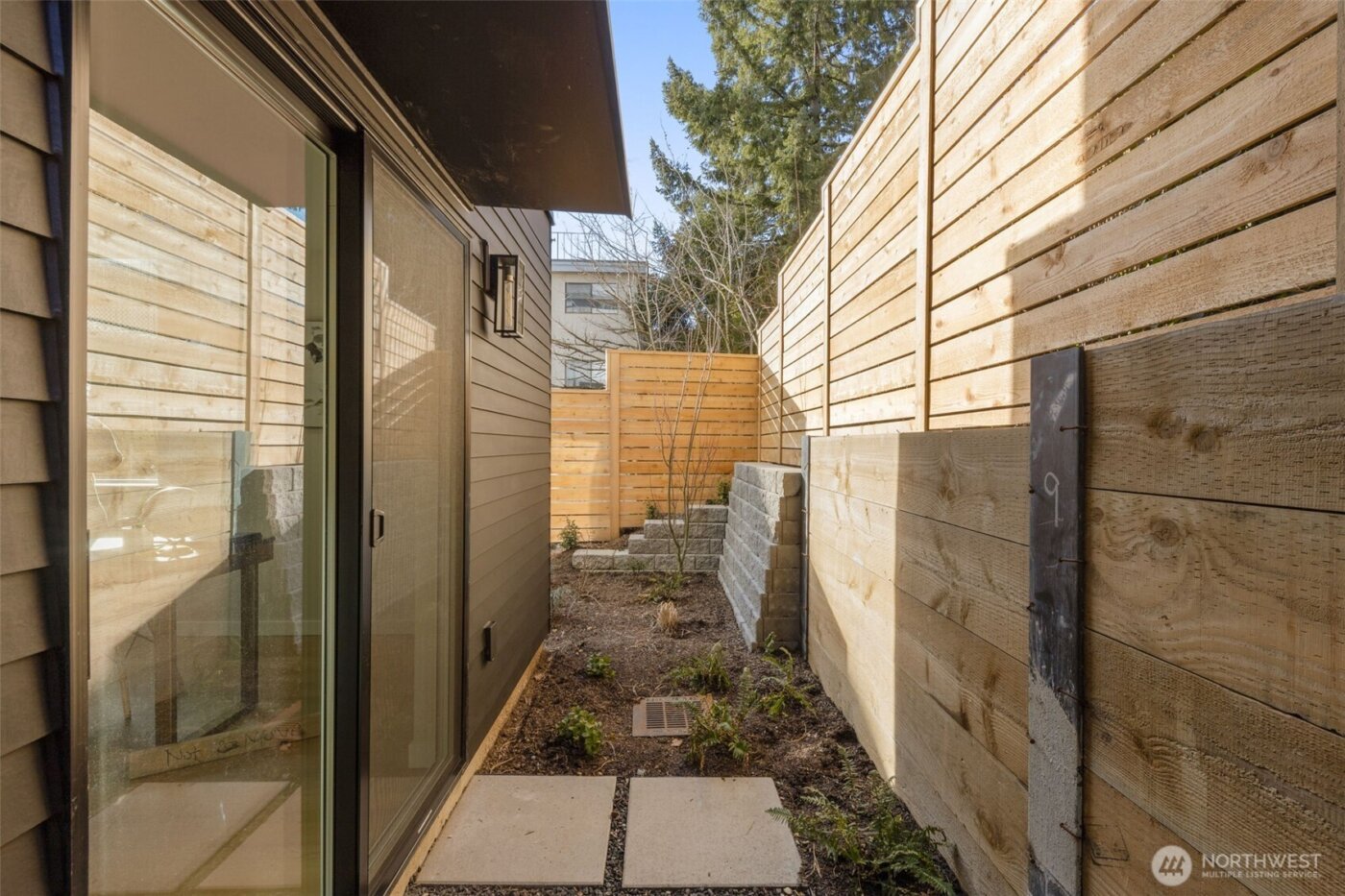 1014 A NE 70th Street , Seattle, WA 98115