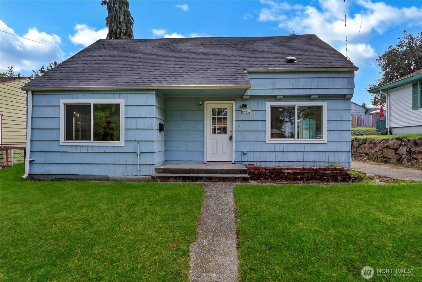 12034 68th Avenue S, Seattle, WA 98178