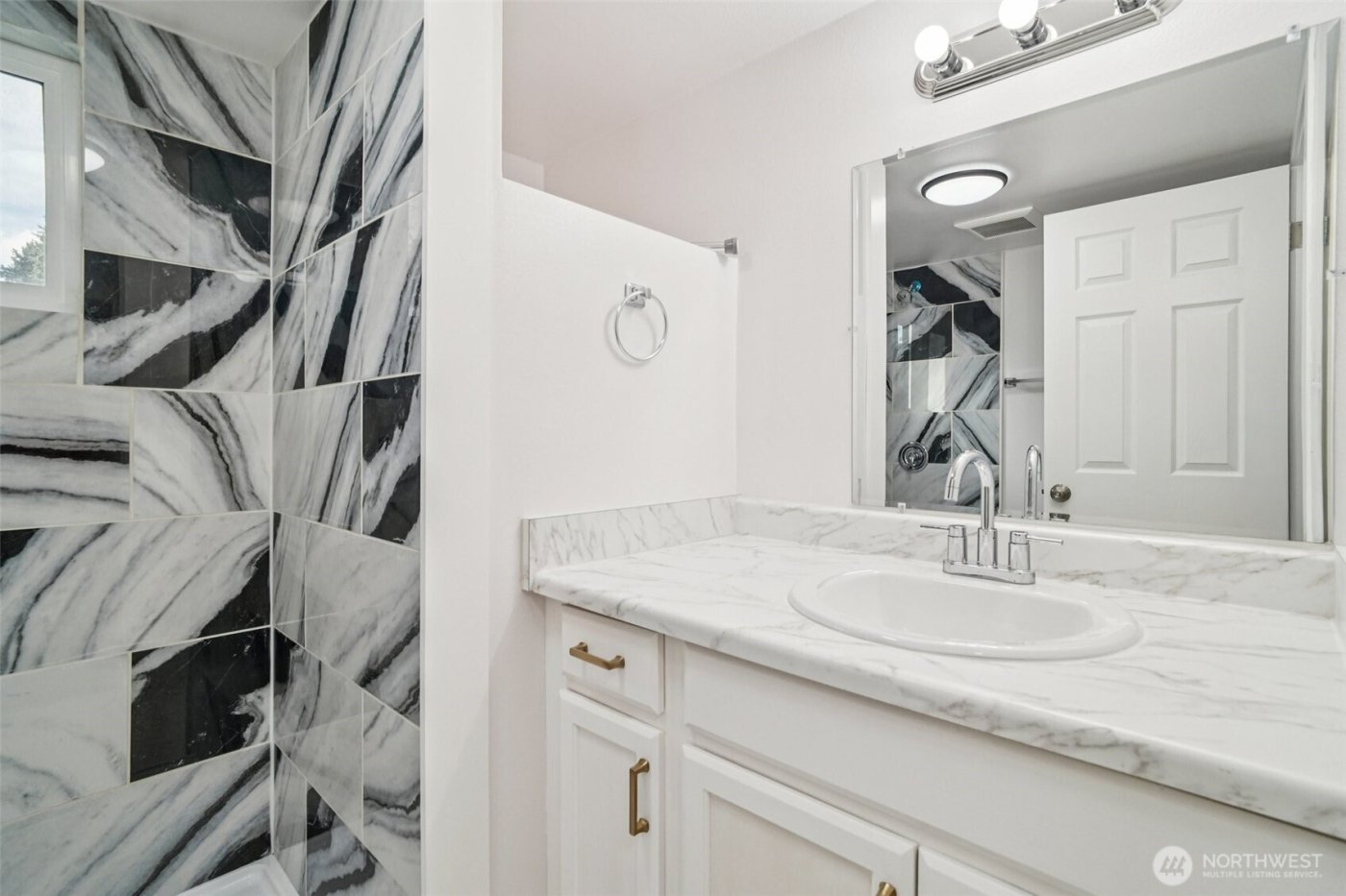 18501 52nd Avenue W #76, Lynnwood, WA 98037