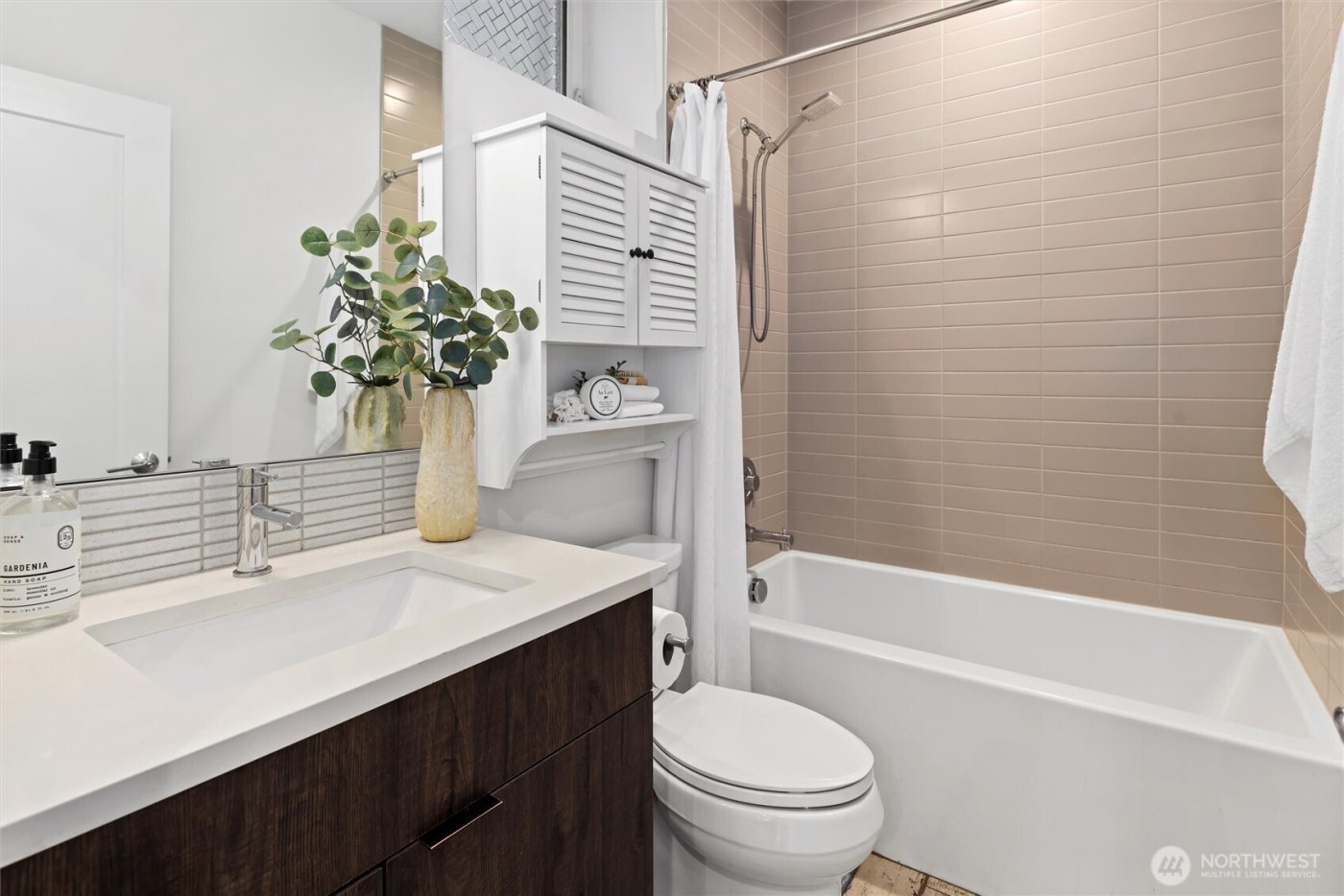 609 15th Avenue E, Seattle, WA 98112