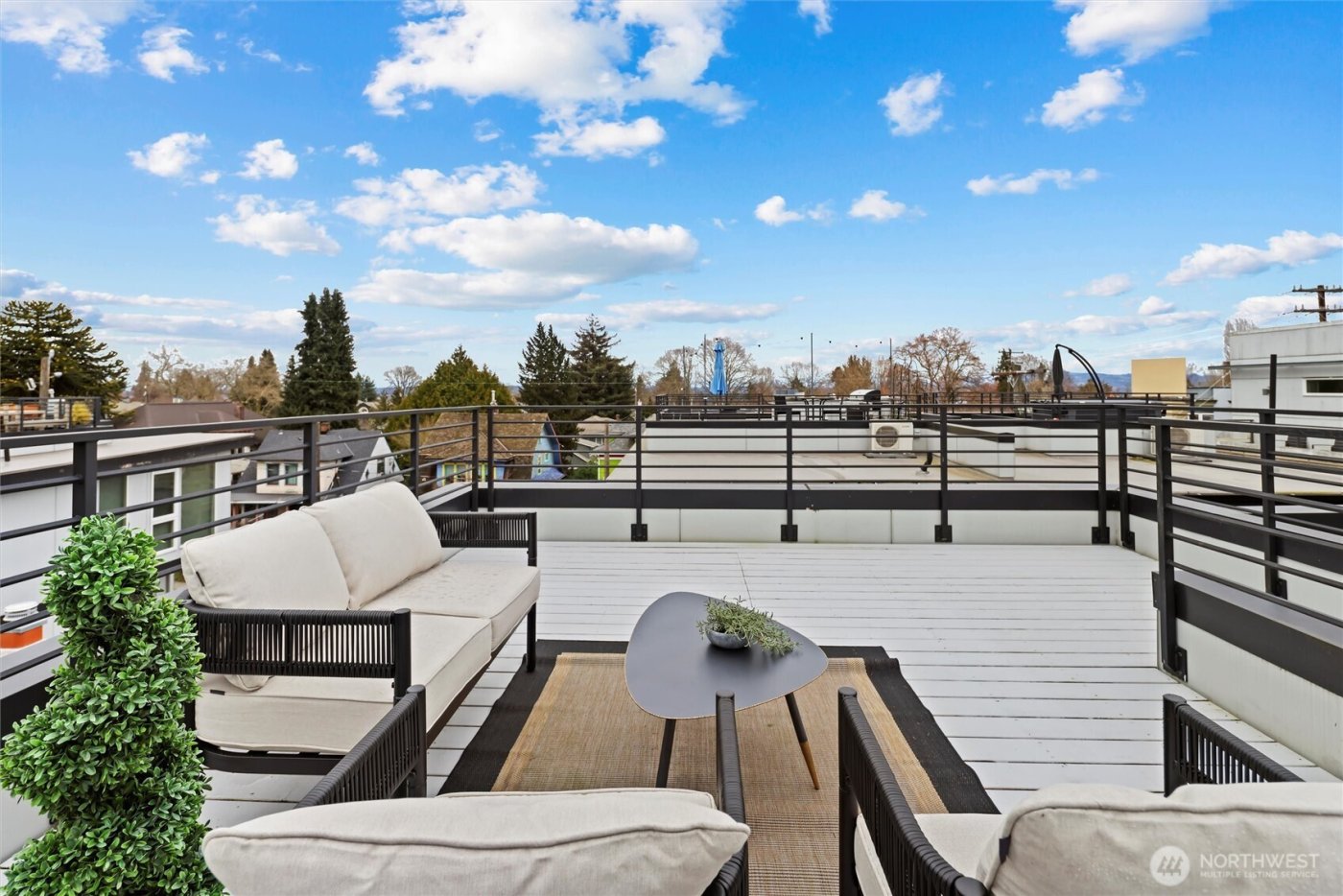 609 15th Avenue E, Seattle, WA 98112