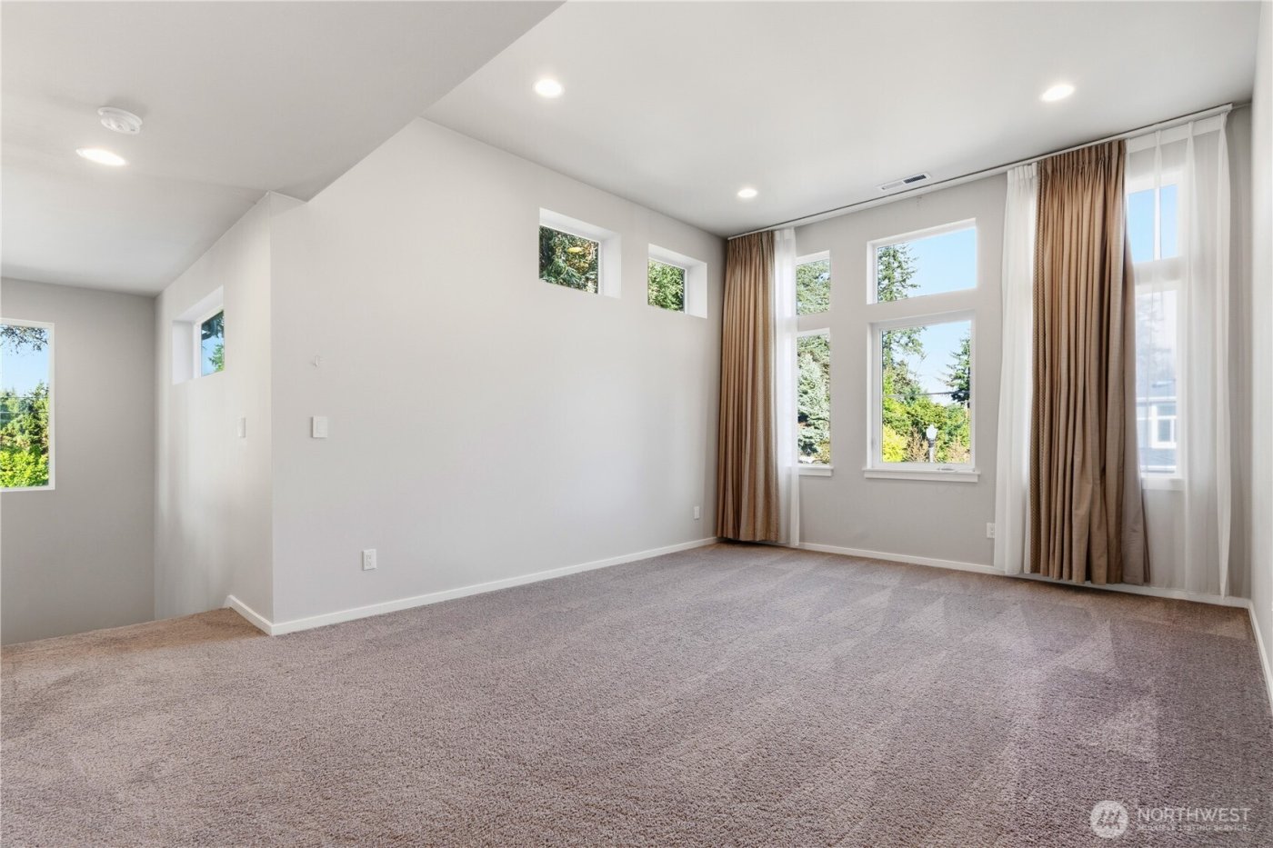 8803 NE 177th St #Lot10, Bothell, WA 98011