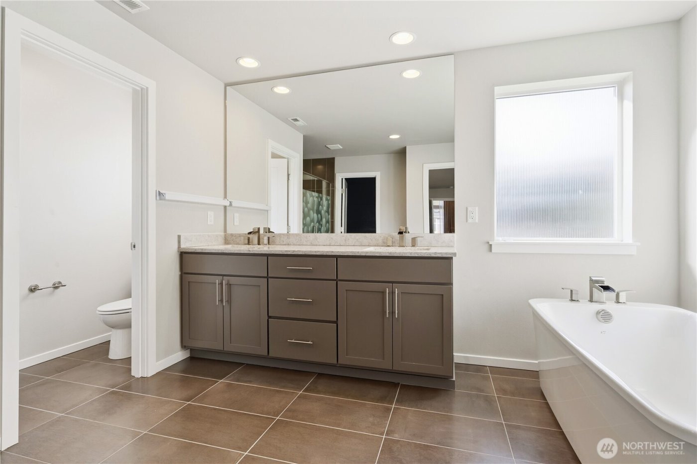 8803 NE 177th St #Lot10, Bothell, WA 98011