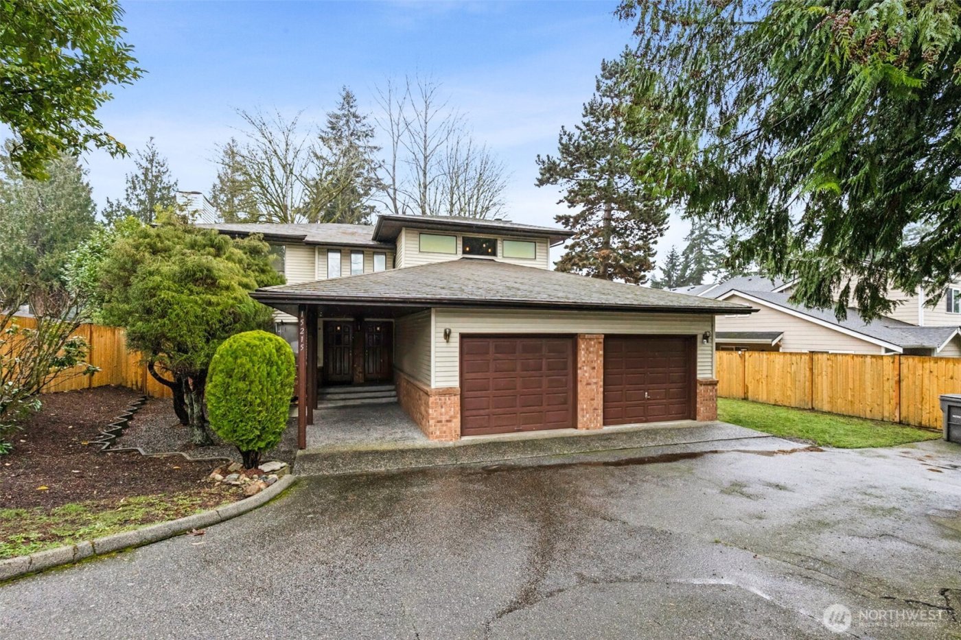 15215 Larch Way , Lynnwood, WA 98087