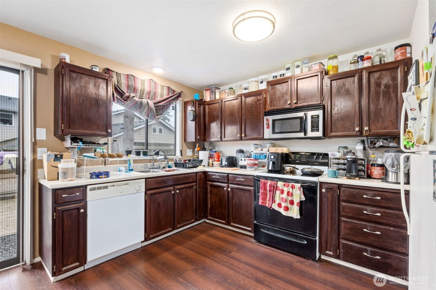 15215 Larch Way , Lynnwood, WA 98087