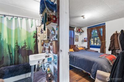 721 N 88th Street , Seattle, WA 98103 - Photo 16