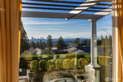 9400 Vineyard Crest , Bellevue, WA 98004 - Photo 12