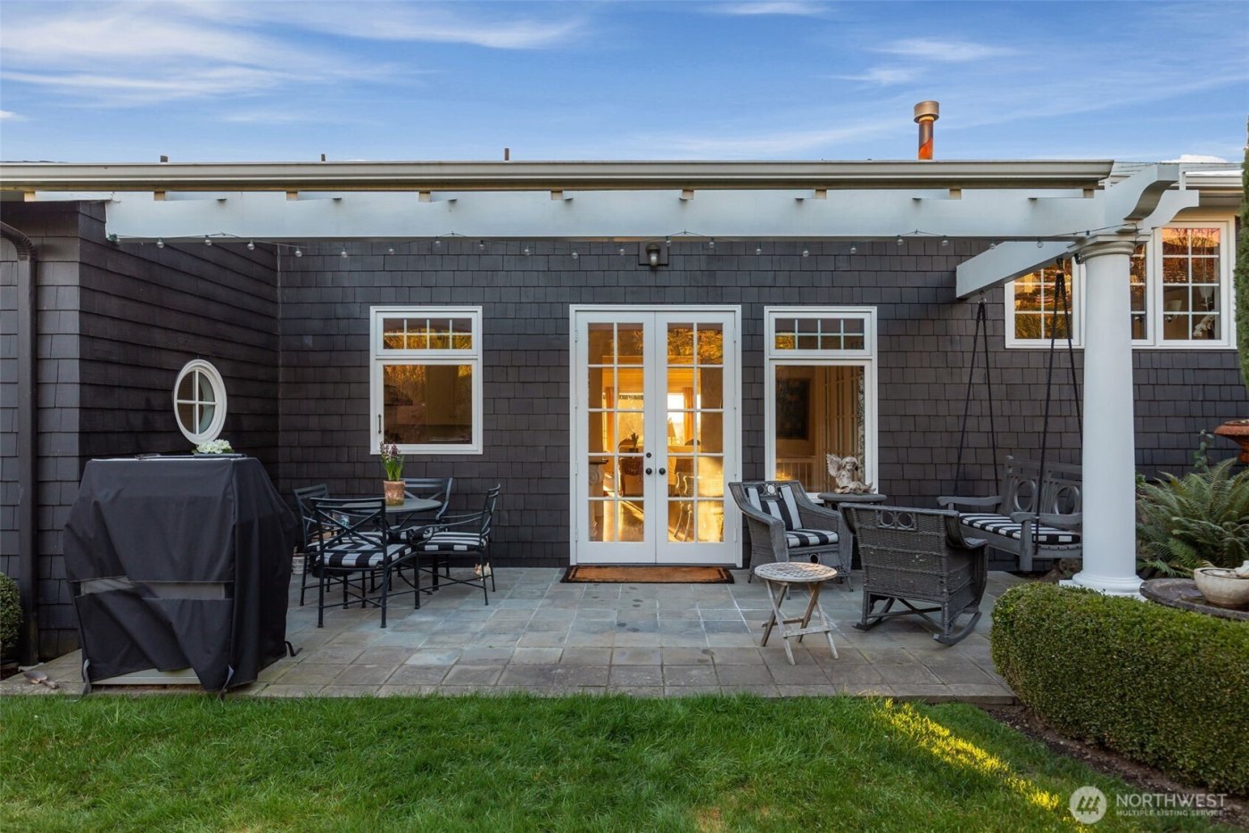 9400 Vineyard Crest , Bellevue, WA 98004