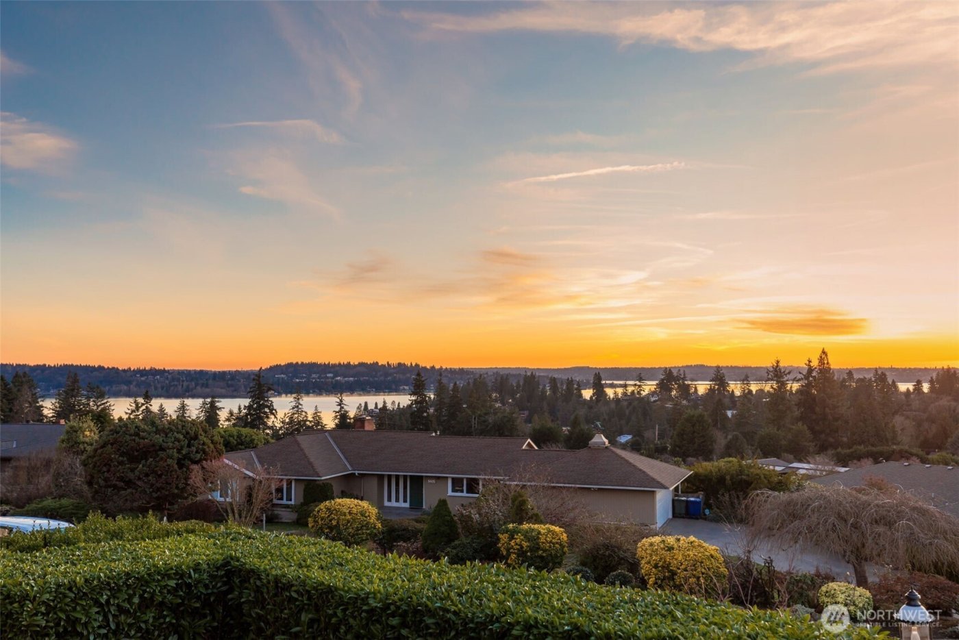 9400 Vineyard Crest , Bellevue, WA 98004