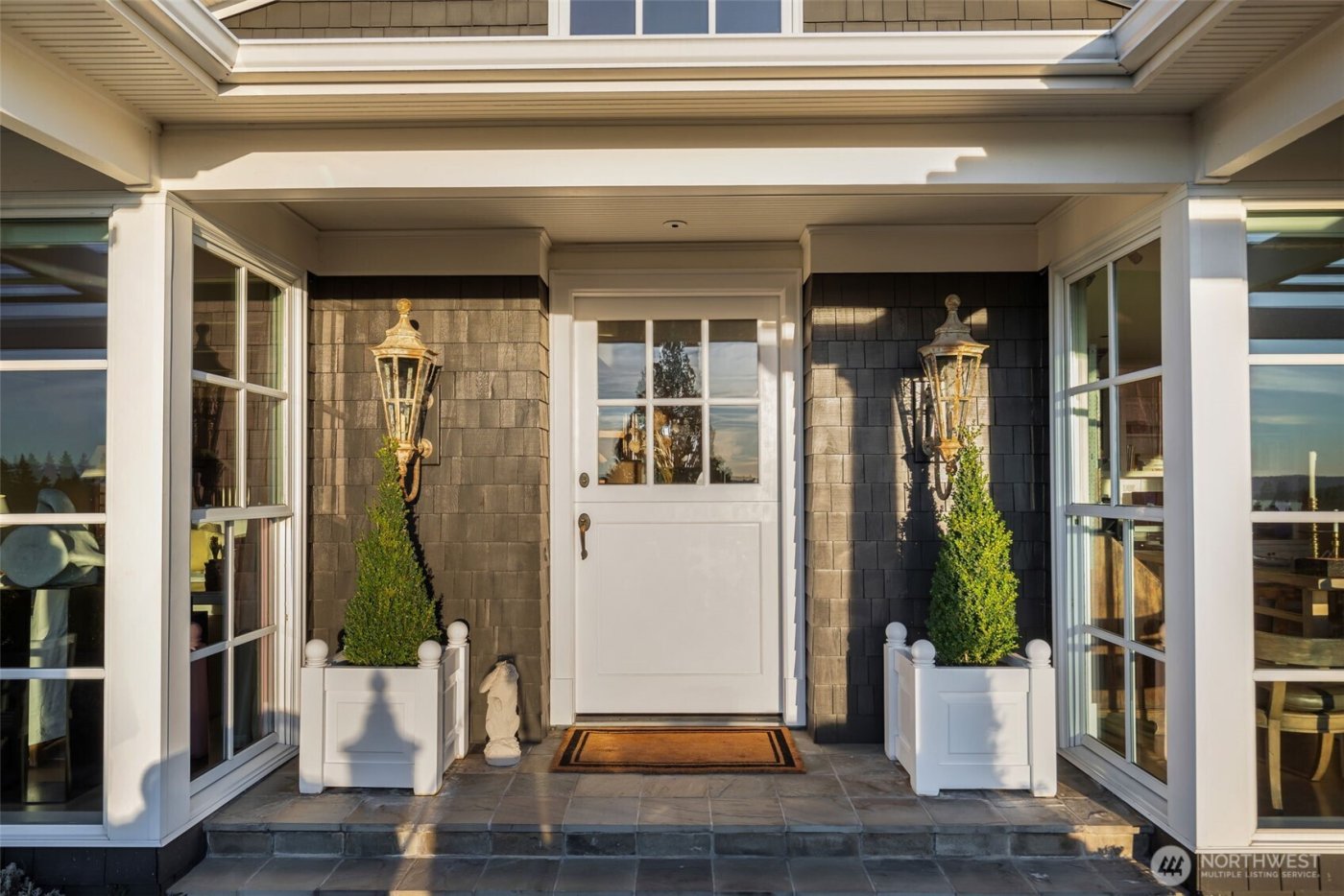 9400 Vineyard Crest , Bellevue, WA 98004