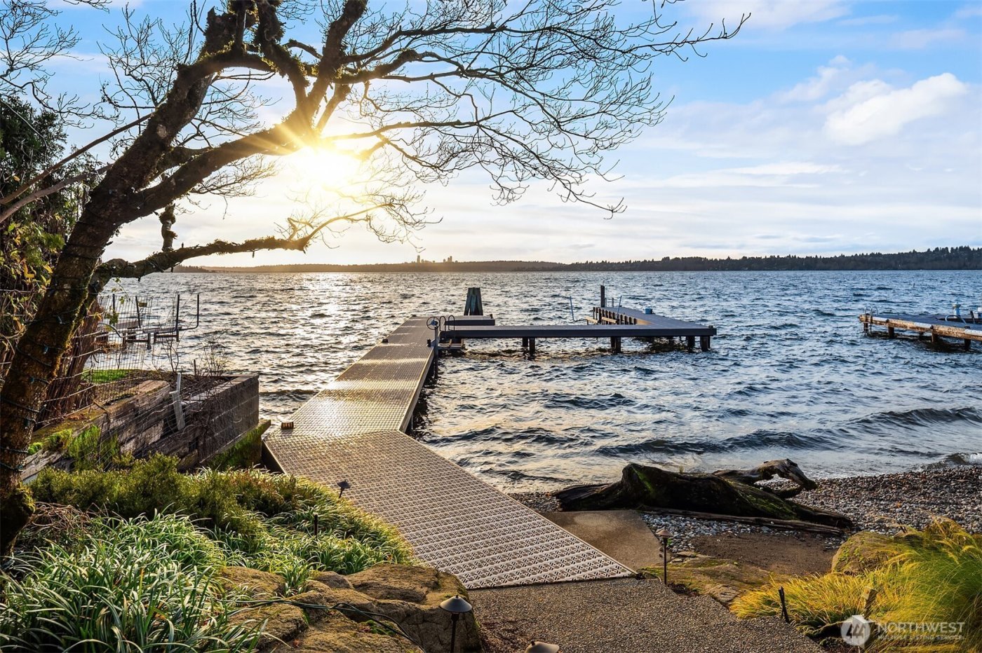 175 Lake Avenue W, Kirkland, WA 98033