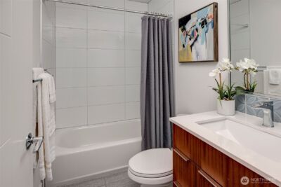 4274 NE 50th Street , Seattle, WA 98105 - Photo 17