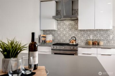 4274 NE 50th Street , Seattle, WA 98105 - Photo 8