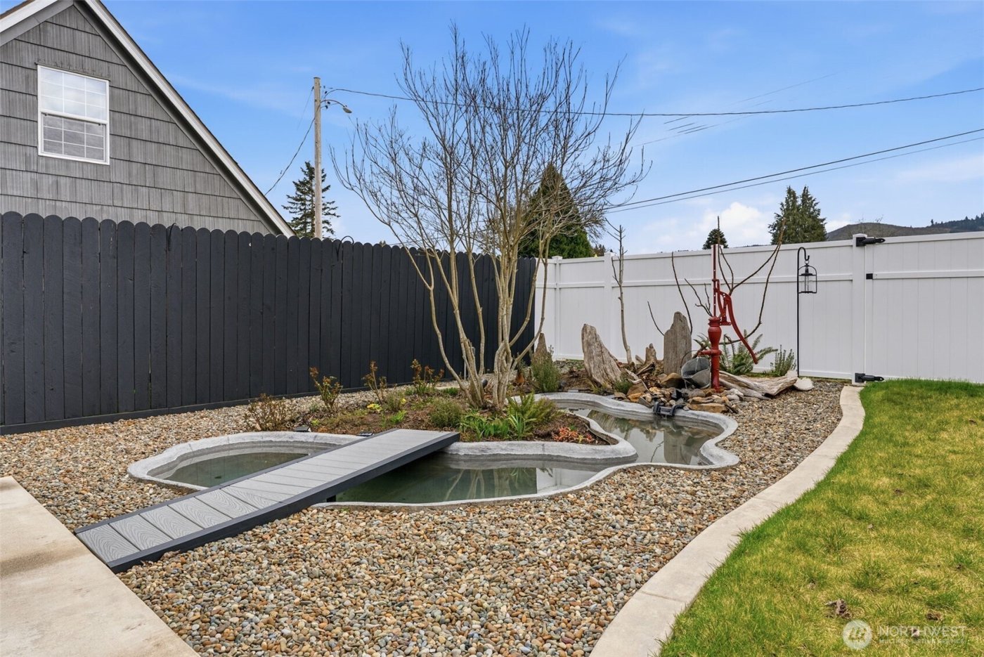 522 SW Front Avenue , Castle Rock, WA 98611