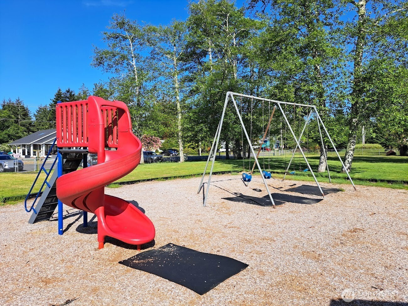 729 Wood Duck Avenue SE, Ocean Shores, WA 98569