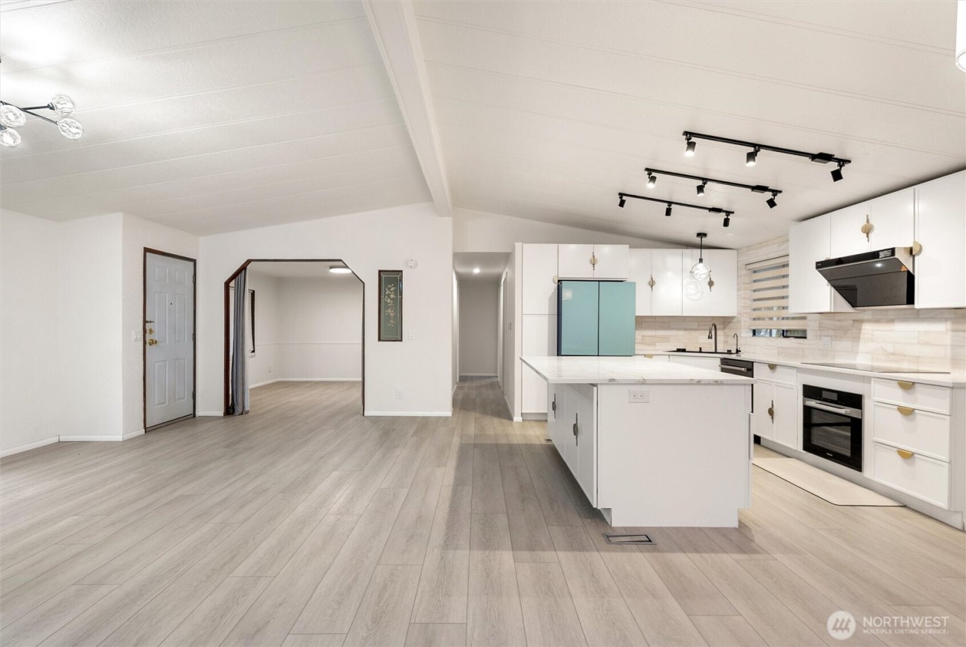 28000 NE 142nd Place #121, Duvall, WA 98019