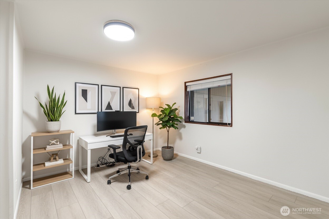 28000 NE 142nd Place #121, Duvall, WA 98019