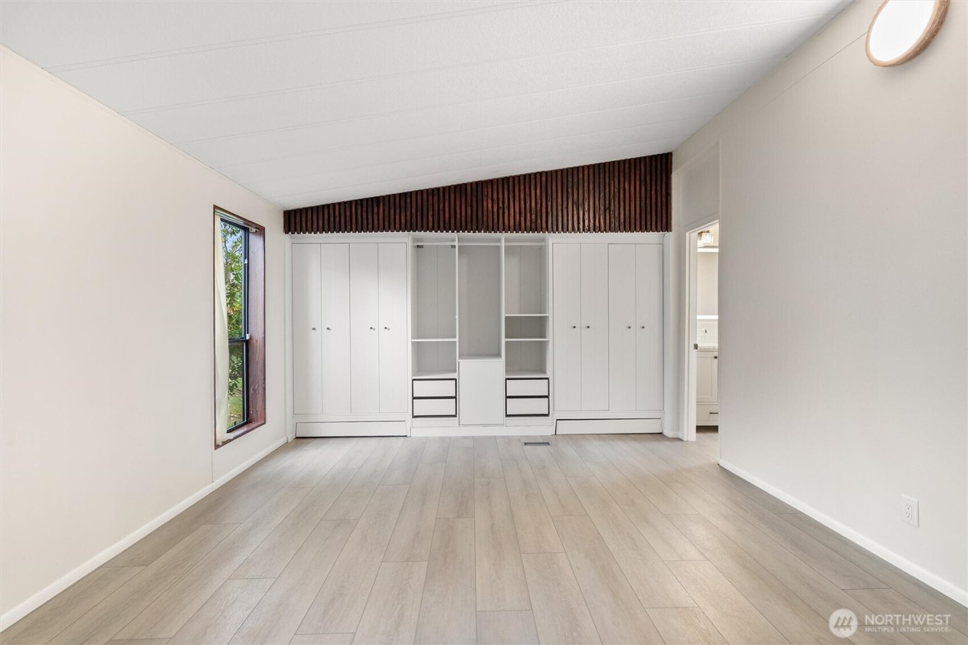 28000 NE 142nd Place #121, Duvall, WA 98019