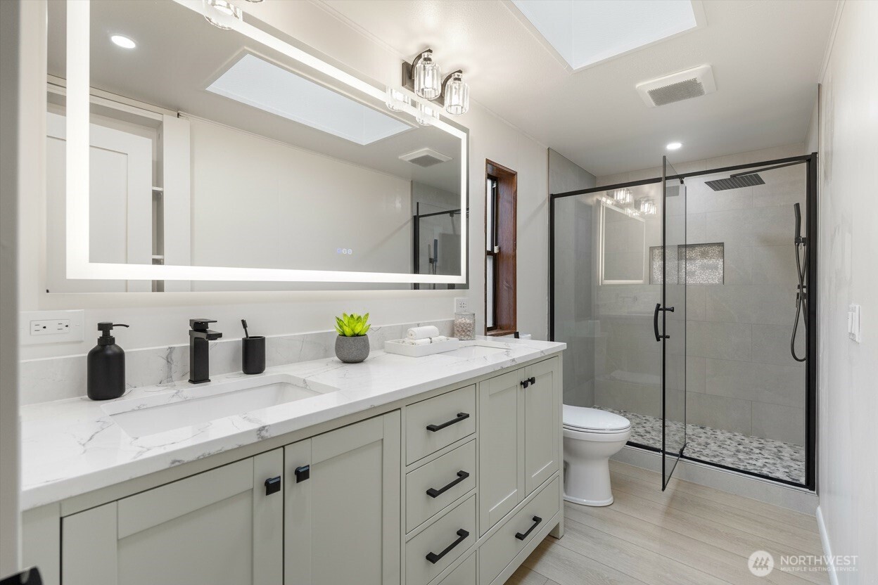 28000 NE 142nd Place #121, Duvall, WA 98019