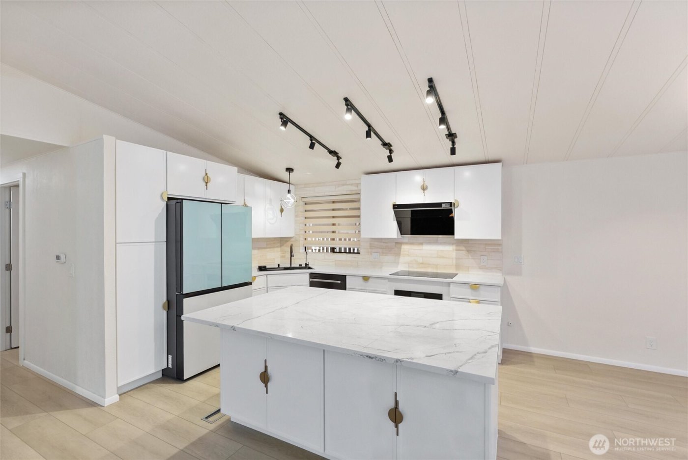 28000 NE 142nd Place #121, Duvall, WA 98019