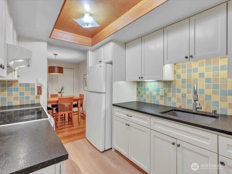 4629 W Lake Sammamish Parkway SE #H206, Issaquah, WA 98027