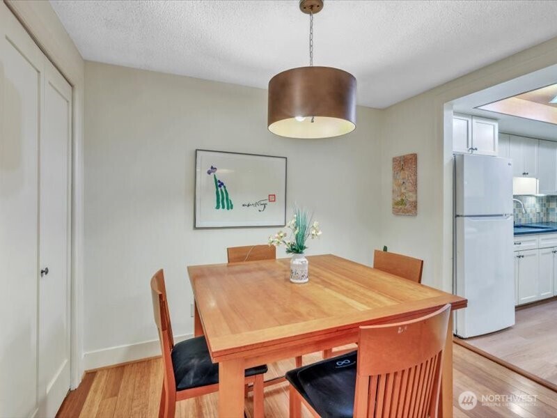 4629 W Lake Sammamish Parkway SE #H206, Issaquah, WA 98027