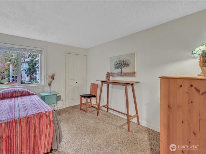 4629 W Lake Sammamish Parkway SE #H206, Issaquah, WA 98027