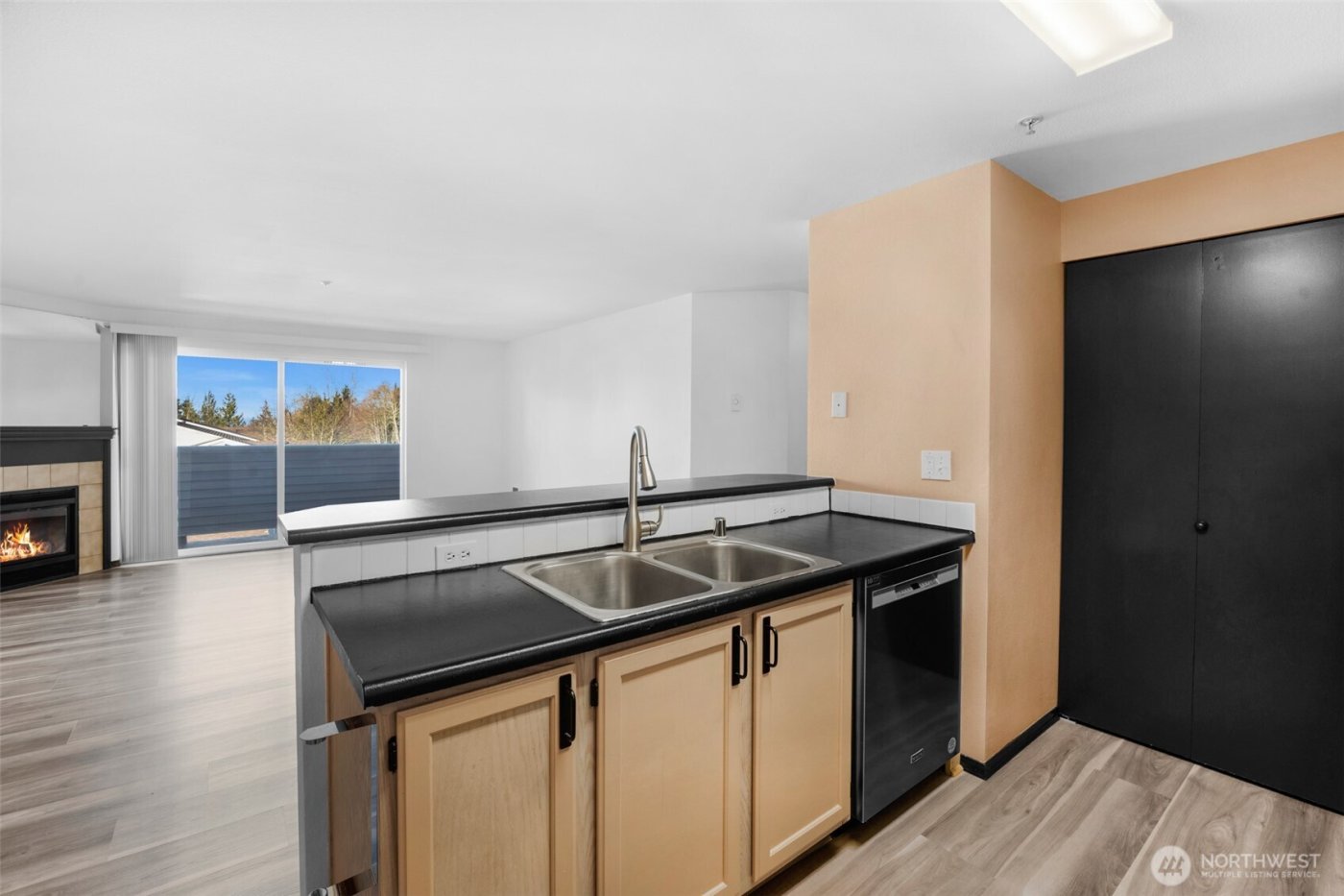 1001 W Casino Road #A303, Everett, WA 98204