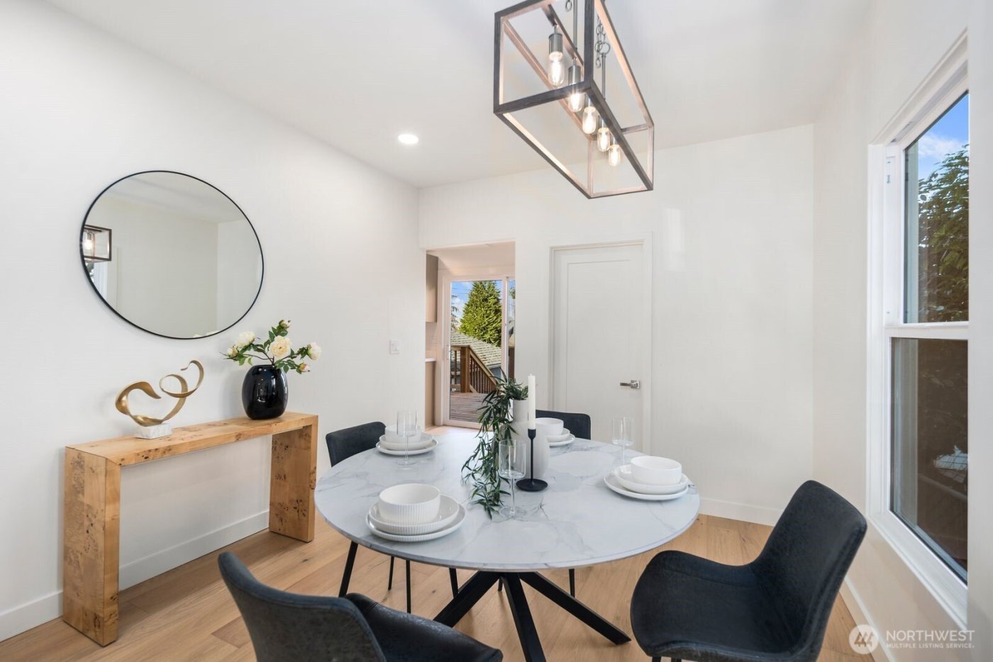 1121 N M Street , Tacoma, WA 98403-1524