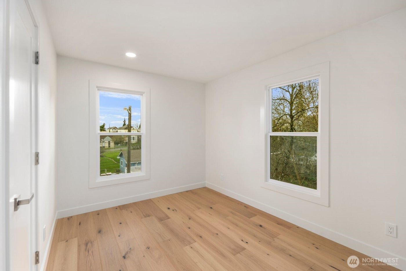 1121 N M Street , Tacoma, WA 98403-1524