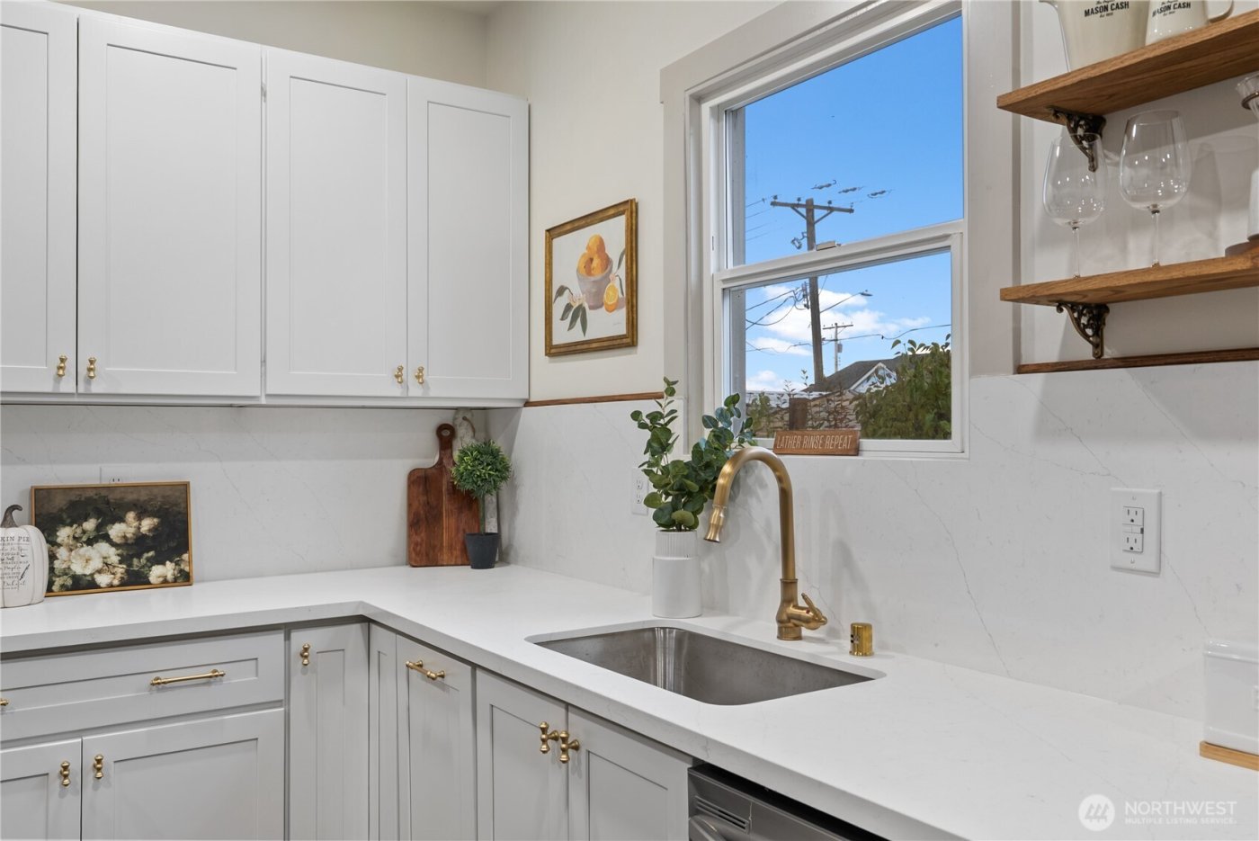 6206 S Warner Street , Tacoma, WA 98409